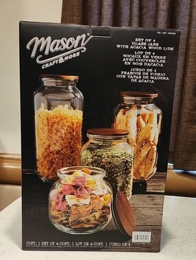 Mason Clear Glass Pantry Jars with Acacia Wood Lids - Brown Lids